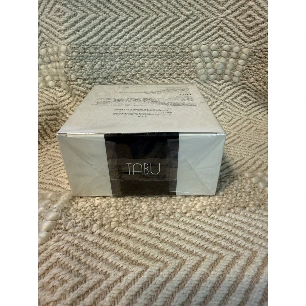 Vintage Tabu BY Dana Perfumed Dusting Powder Women 4 oz Talc New With Box